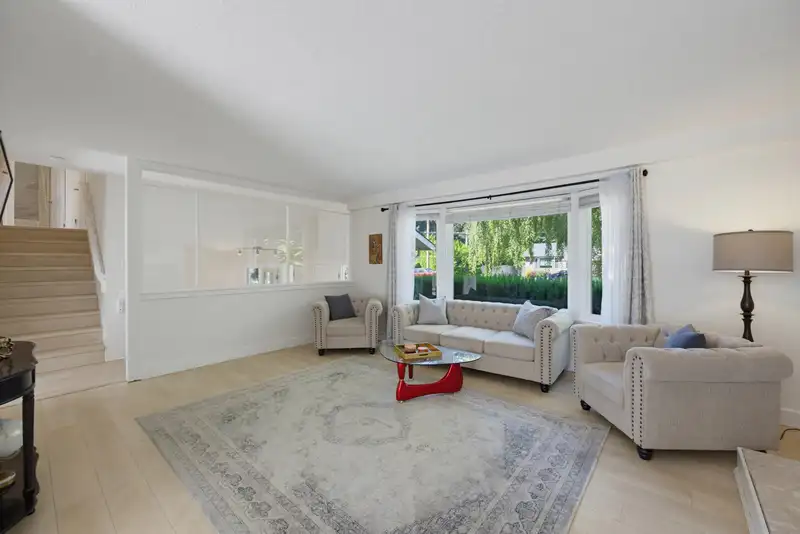 856 55A STREET - photo 3 of 40