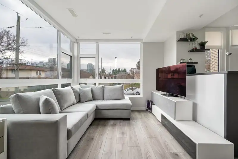 7922 MANITOBA STREET - photo 3 of 17