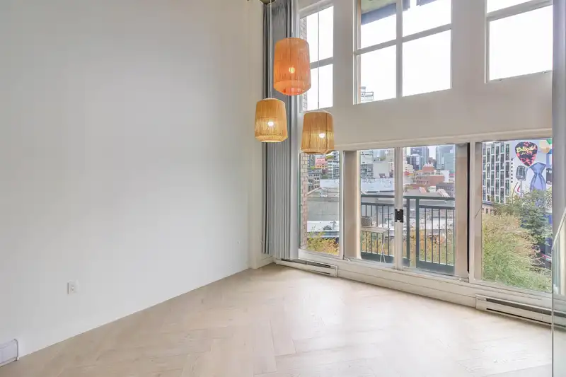 602 22 E CORDOVA STREET - photo 4 of 33