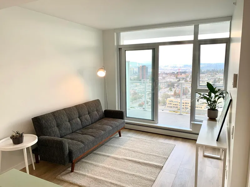 2501 13685 102 AVENUE - photo 3 of 8