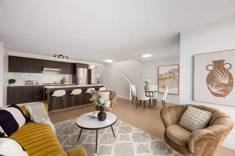 1803 7988 ACKROYD ROAD - photo 4 of 36