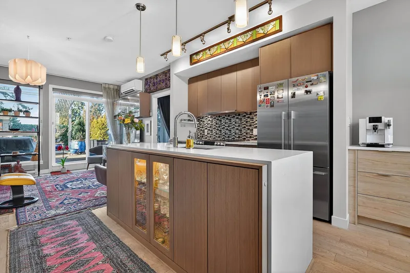 PH7 5555 DUNBAR STREET - photo 3 of 25