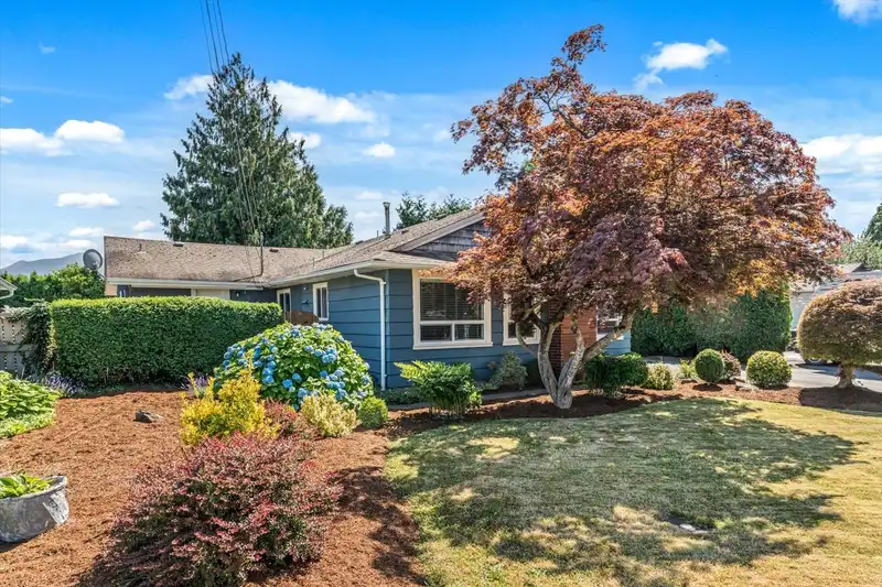 46222 MCCAFFREY BOULEVARD - photo 1 of 35