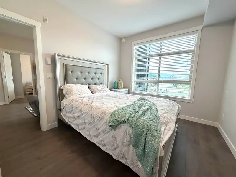 403 45562 AIRPORT ROAD - photo 4 of 12