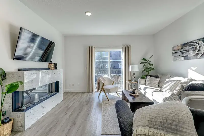 53 19572 FRASER WAY - photo 1 of 25