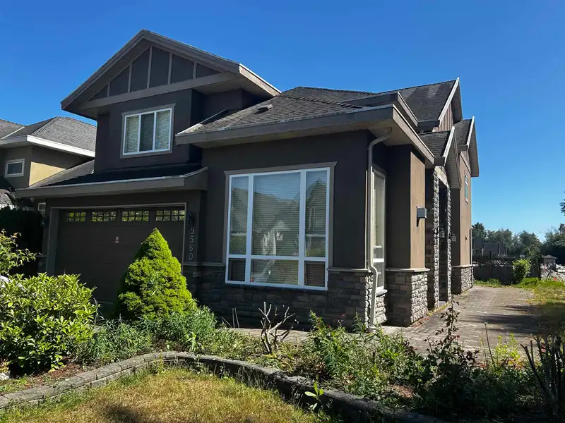 9560 SILLS AVENUE - photo 1 of 6