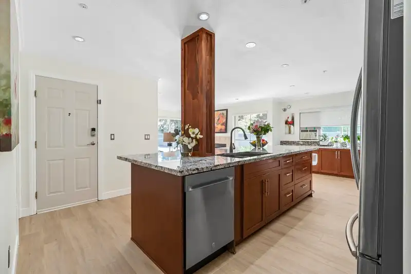 401 2345 CENTRAL AVENUE - photo 2 of 40