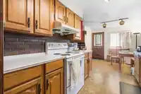 3055 ROSEMONT DRIVE - thumbnail 9