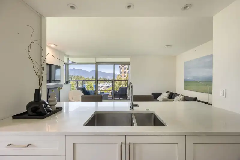 603 1680 BAYSHORE DRIVE - photo 4 of 27
