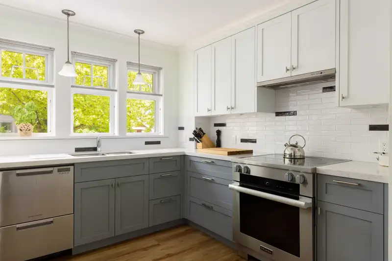4490 W 8TH AVENUE - photo 4 of 23