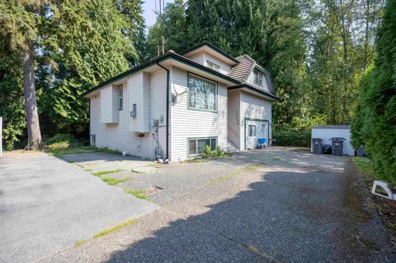 10576 154A STREET - photo 1 of 39