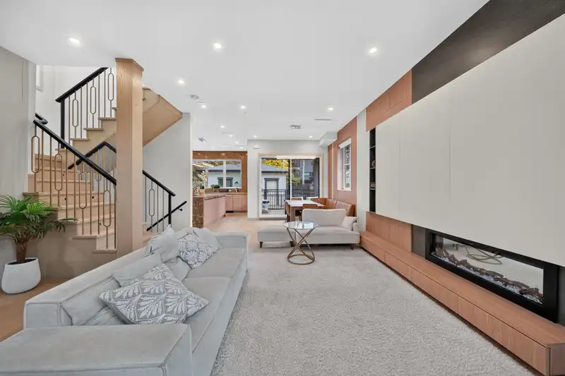 6664 BALSAM STREET - photo 4 of 24
