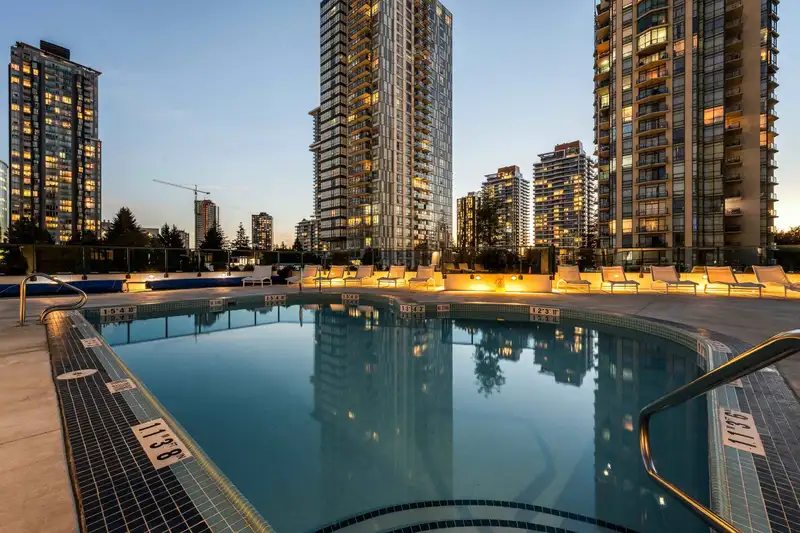 1111 13428 105 AVENUE - photo 1 of 35