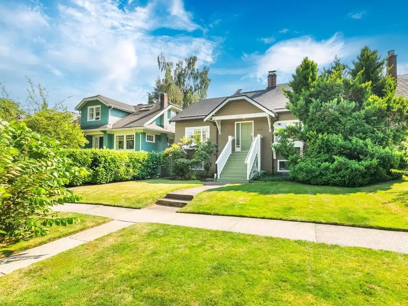 3544 W 24TH AVENUE - photo 1 of 40