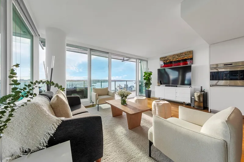 1503 1365 DAVIE STREET - photo 1 of 25