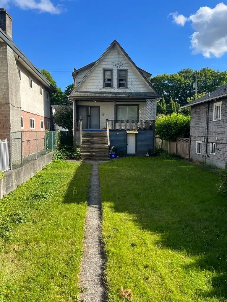 582 W 16TH AVENUE - photo 1 of 7