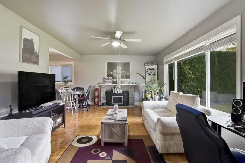 10846 ORIOLE DRIVE - photo 2 of 25