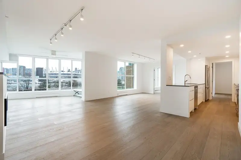 403 1188 QUEBEC STREET - photo 2 of 31
