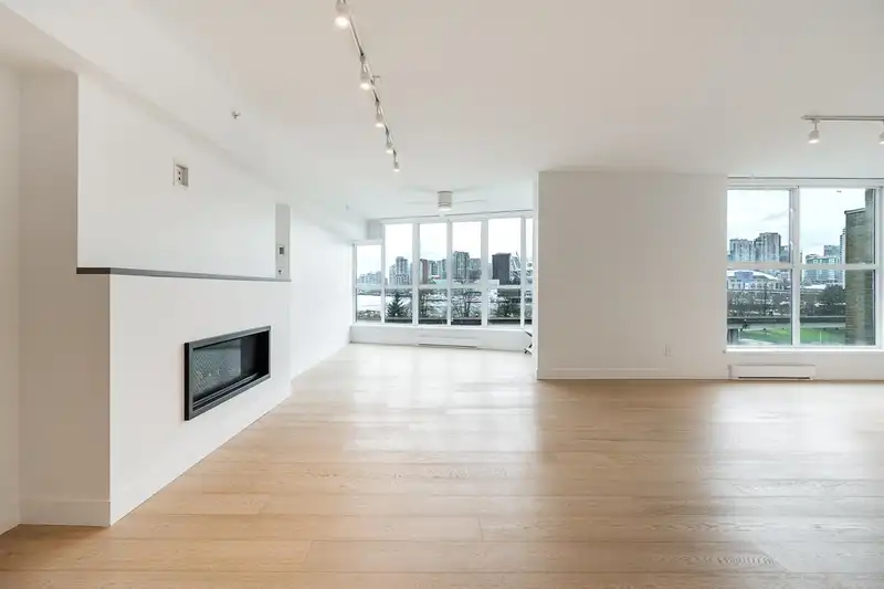 403 1188 QUEBEC STREET - photo 3 of 31