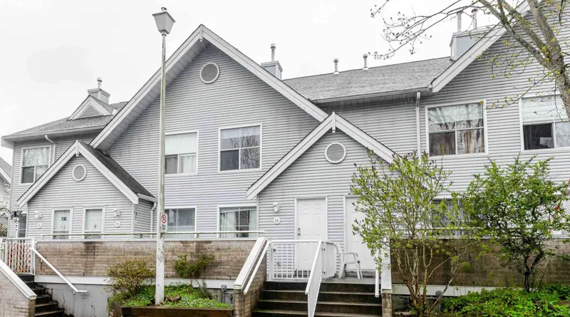 20 13713 72A AVENUE - photo 1 of 18