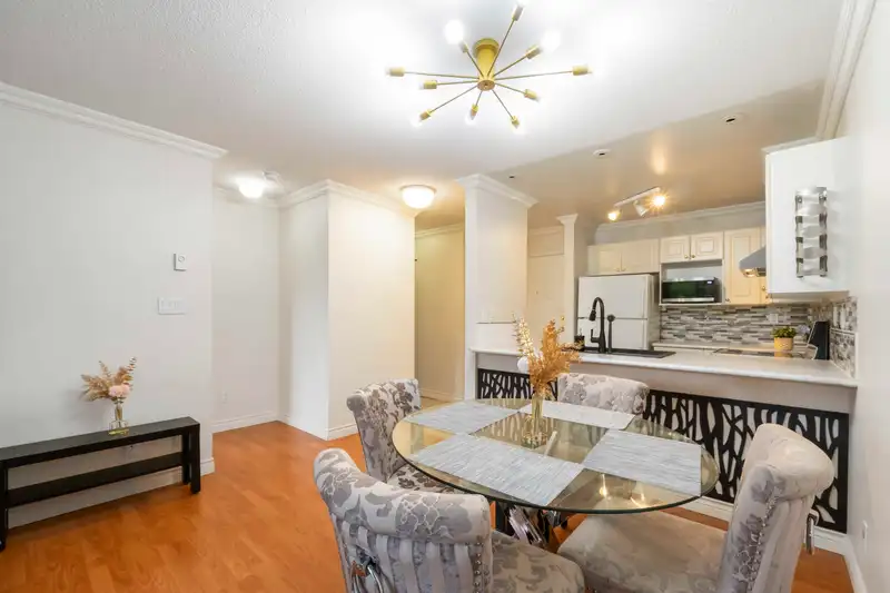 108 15150 108 AVENUE - photo 1 of 30