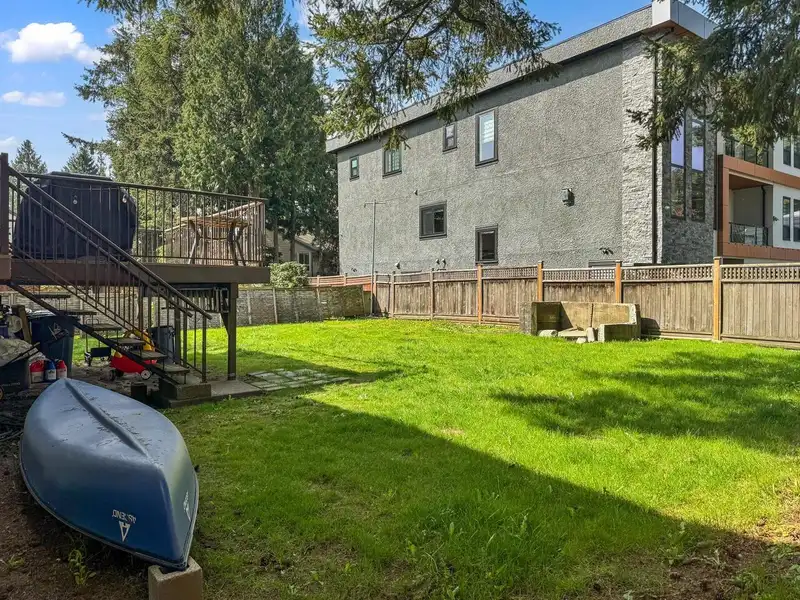 6905 HELSTON CRESCENT - photo 4 of 20