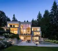 450 MACBETH CRESCENT - thumbnail 1