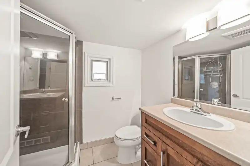 2636 PRINCE ALBERT STREET - photo 2 of 33