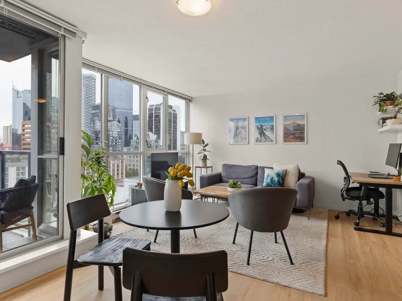 1501 1199 SEYMOUR STREET - photo 2 of 25