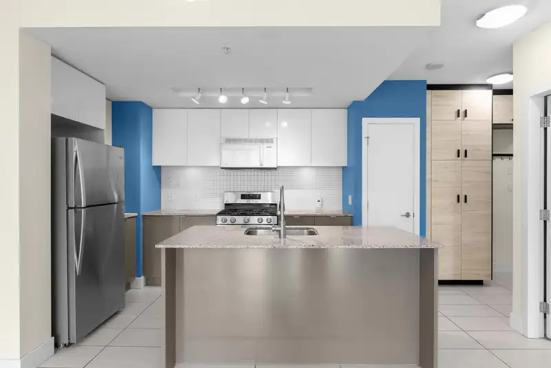 509 4808 HAZEL STREET - photo 4 of 32