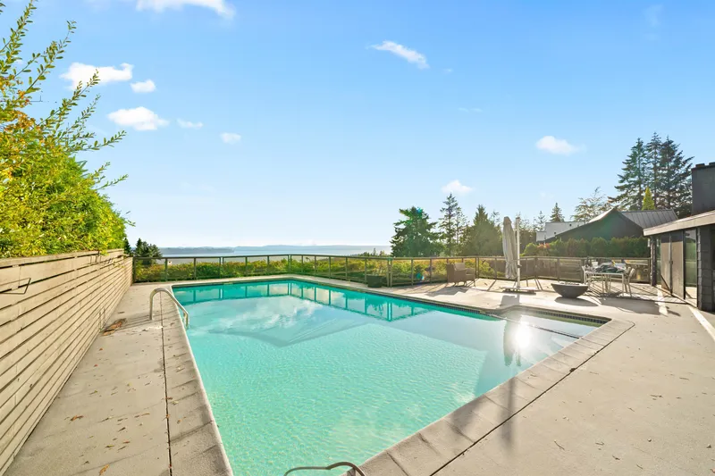 4579 WOODGREEN COURT - photo 3 of 19