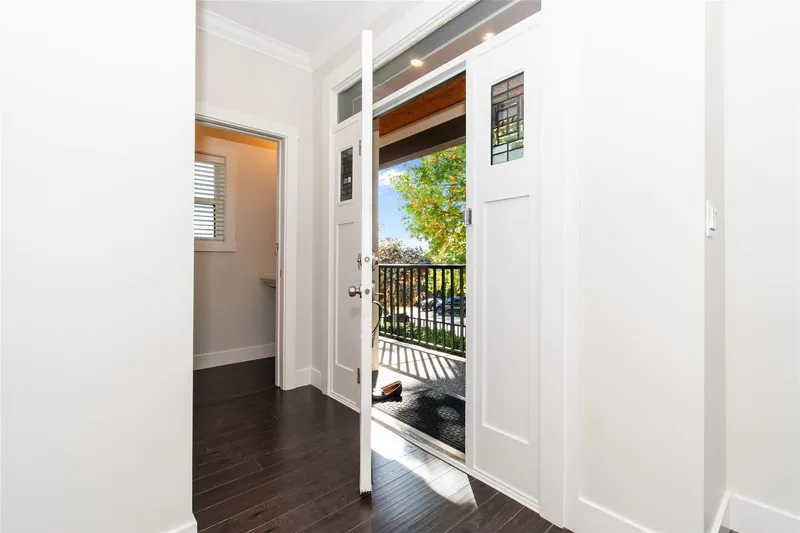 627 THIRTEENTH STREET - photo 2 of 25