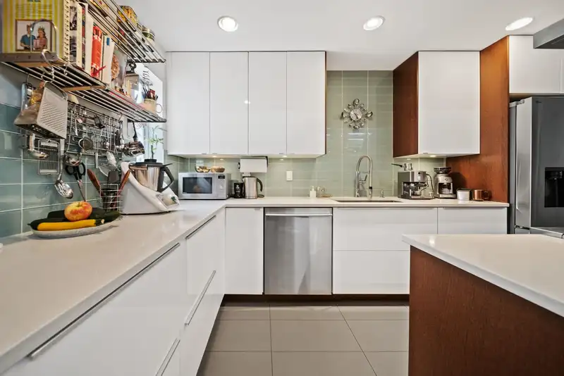 6 1234 W 7TH AVENUE - photo 2 of 29