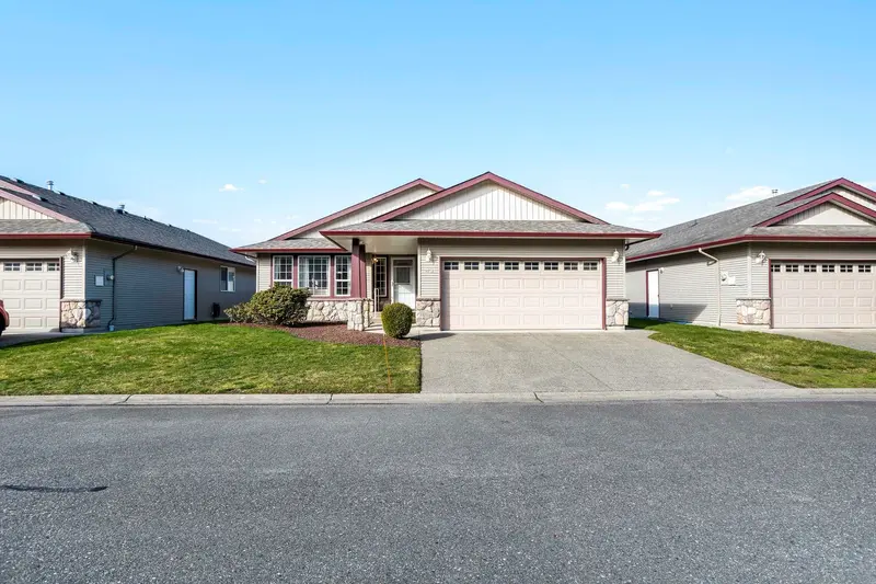 43 7330 ELM ROAD - photo 2 of 25