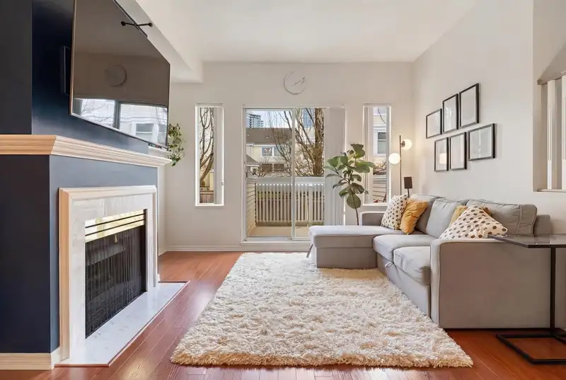 58 6700 RUMBLE STREET - photo 1 of 25