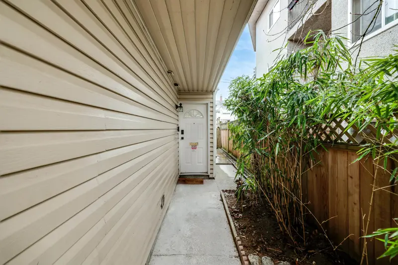 819 W 70TH AVENUE - photo 3 of 17