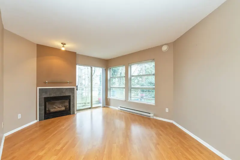 206 22277 122 AVENUE - photo 2 of 21