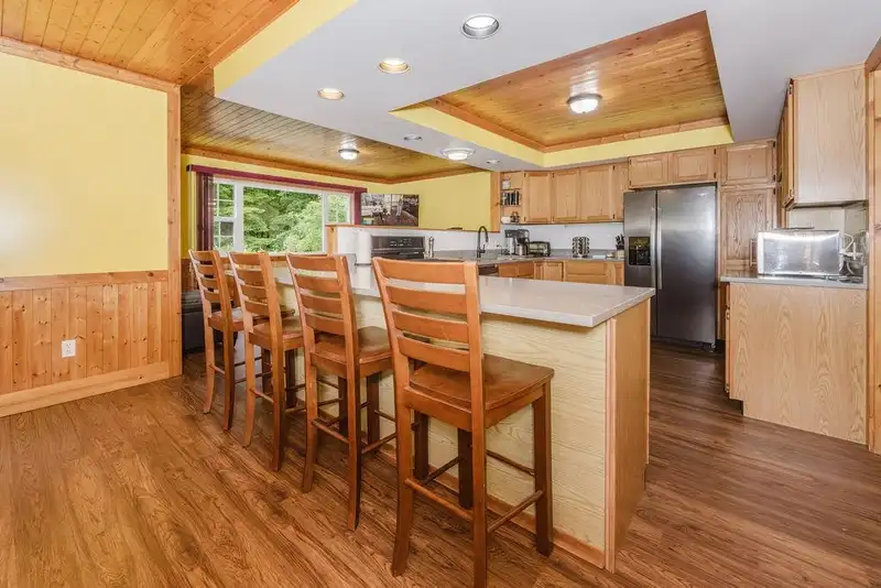 279 LARK ROAD - photo 4 of 40
