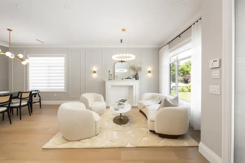 14982 21 AVENUE - photo 4 of 40