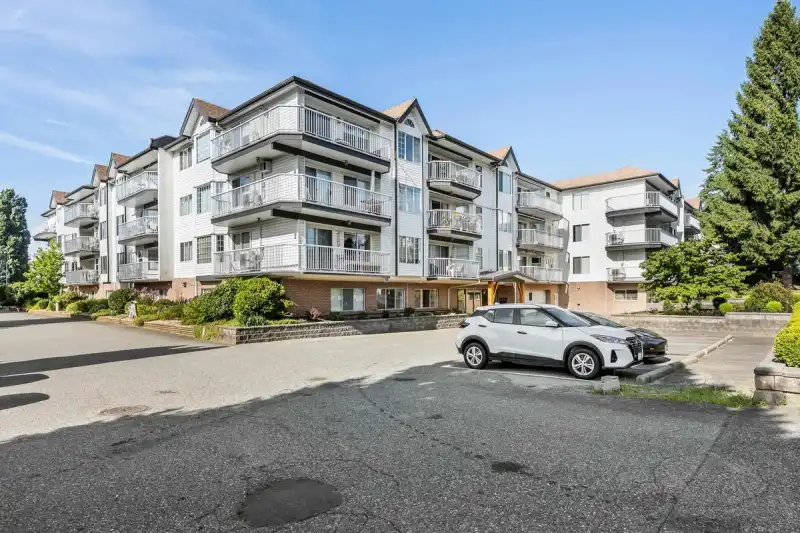 208 33535 KING ROAD - photo 1 of 40
