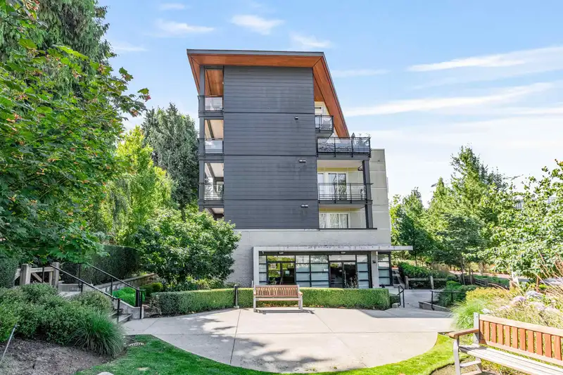 408 13919 FRASER HIGHWAY - photo 1 of 23