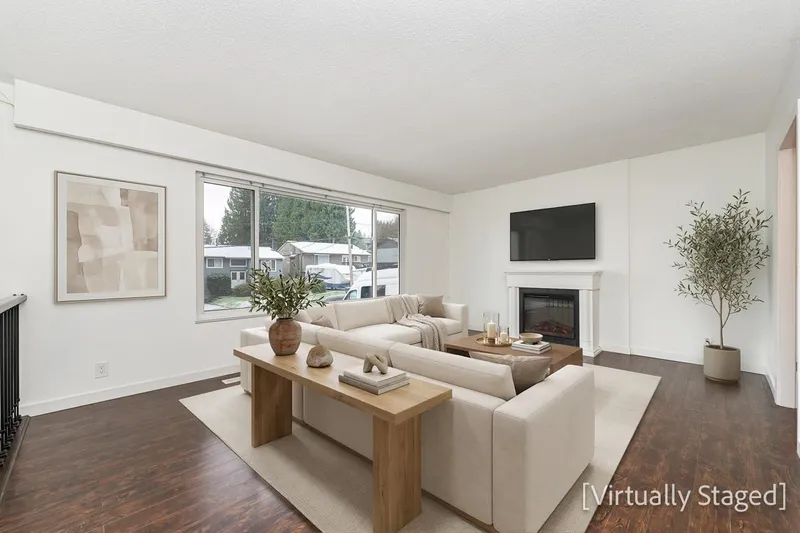 1819 CHALMERS AVENUE - photo 2 of 25