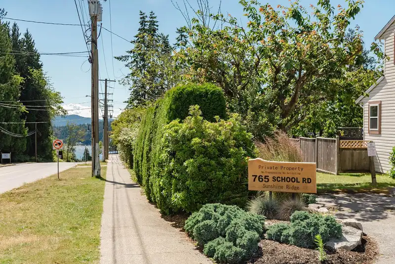 4 765 SCHOOL ROAD - photo 2 of 39
