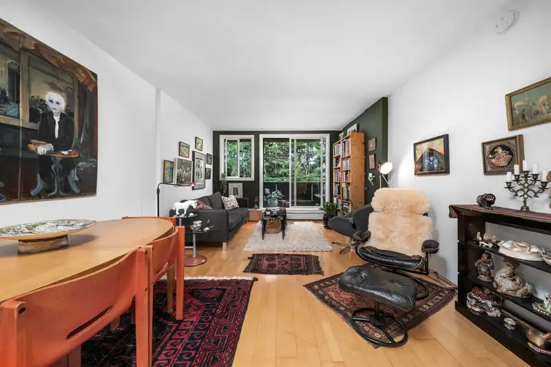 202 1867 W 3RD AVENUE - photo 4 of 24