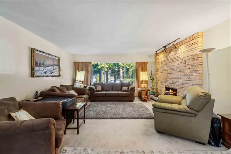5989 FREMLIN STREET - photo 3 of 14