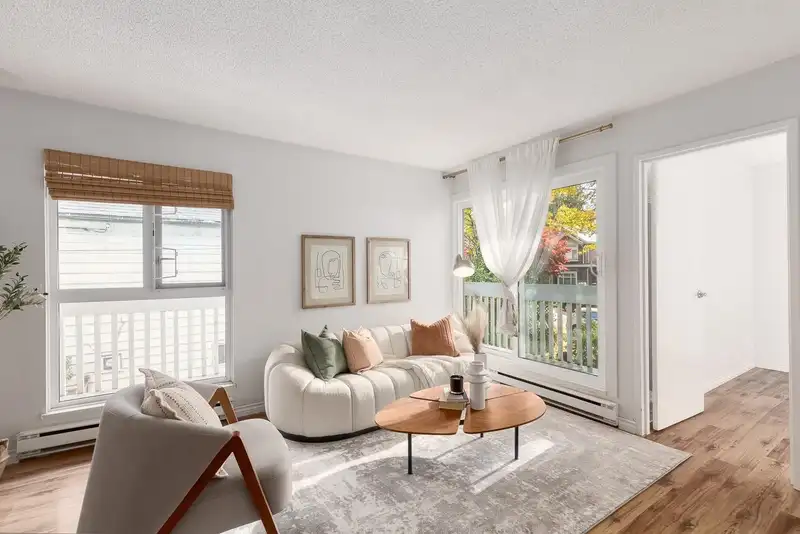 213 1545 E 2ND AVENUE - photo 2 of 17