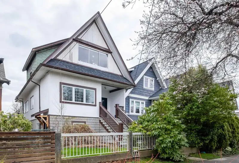 1021 E 14TH AVENUE - photo 1 of 29