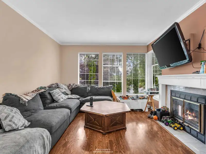11638 225 STREET - photo 3 of 15