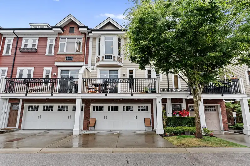 72 20738 84 AVENUE - photo 2 of 35