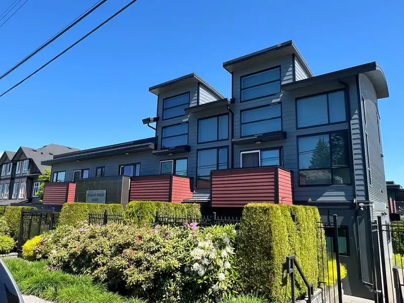 115 6588 ELGIN AVENUE - photo 1 of 11